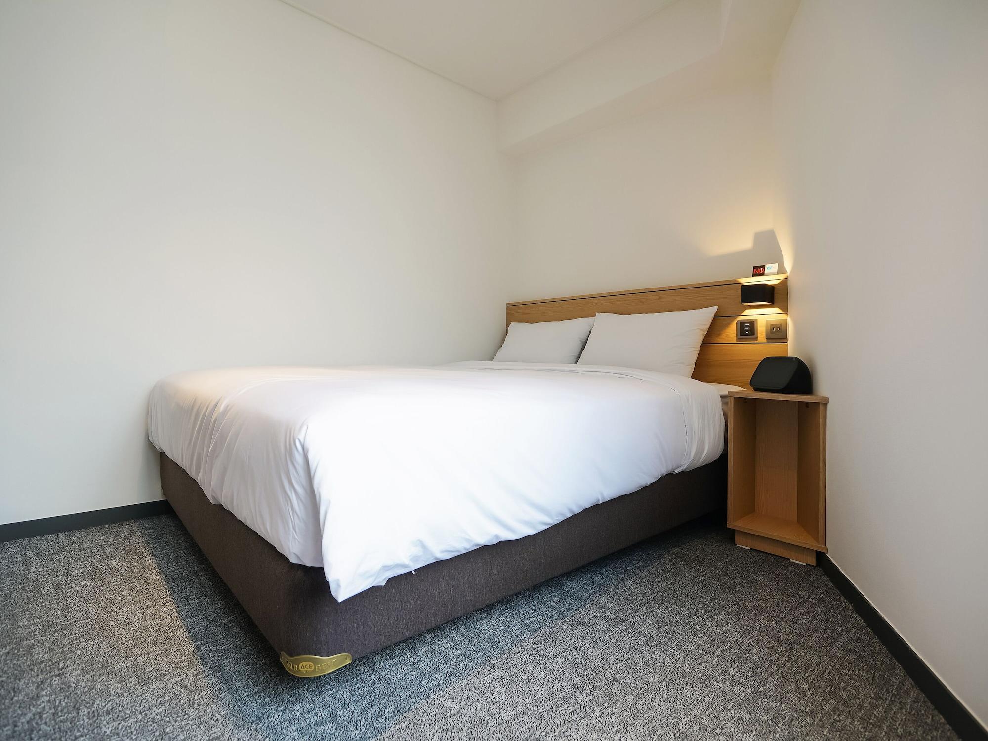 Henn Na Myeongdong Hotel 4*